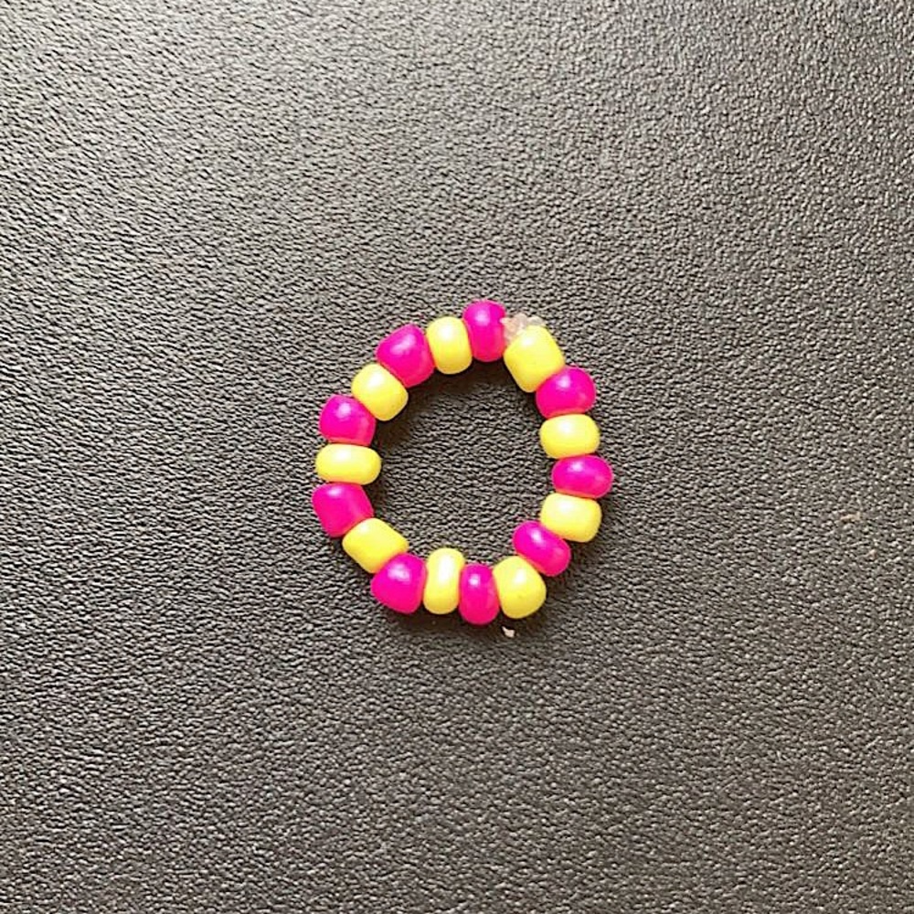 beaded ring⚡️